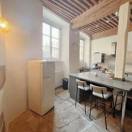 Logis Du Chandelier Apartamento