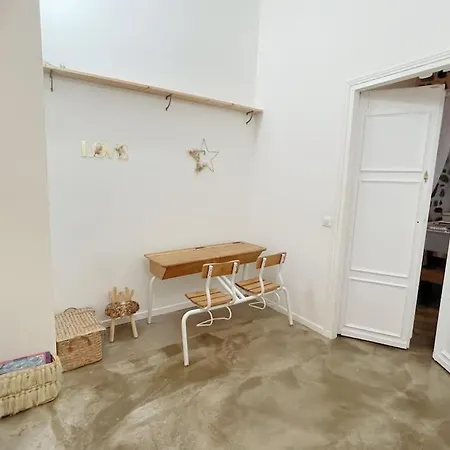 Logis Du Chandelier Apartament *